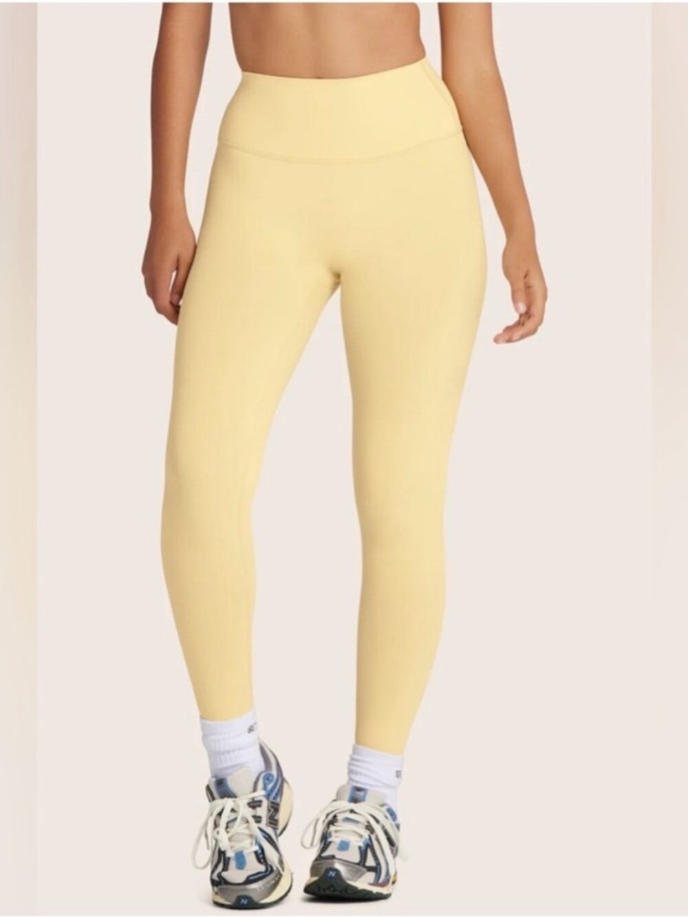 Set Active AirLuxe High-Rise Leggings – Butter Yellow / Pastel Cream (Size L)